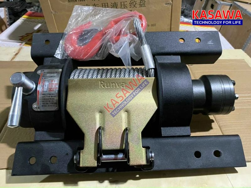 Máy tời gỗ sử dụng động cơ thủy lực