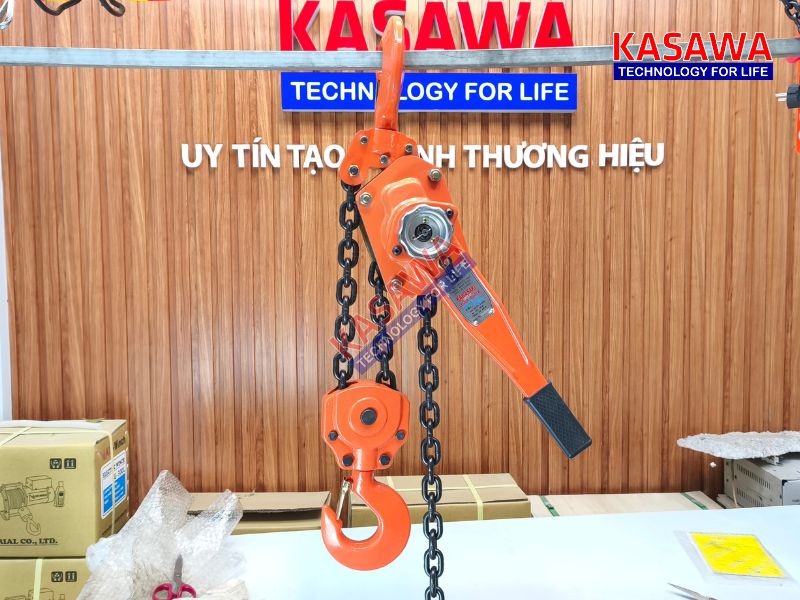 Dùng lực lắc tay đều để tránh mắc xích