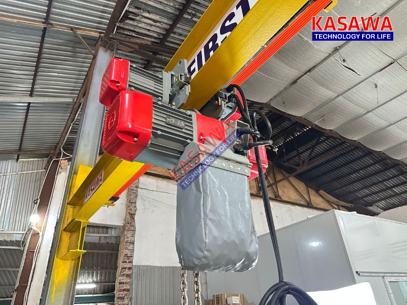 Lắp xích tải và để xích tải trong túi xích