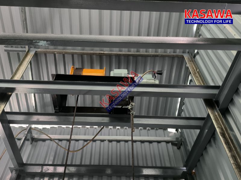 Động cơ thang hàng sử dụng tời Nhật chế