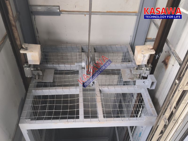 Canbin thang nâng hàng nâng tải 500kg