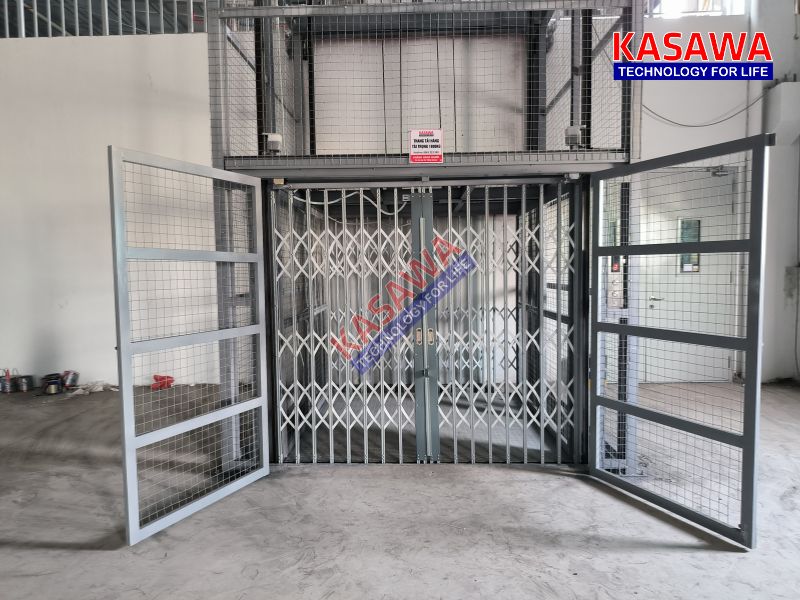 Kích thước thang  nâng hàng phải phù hợp