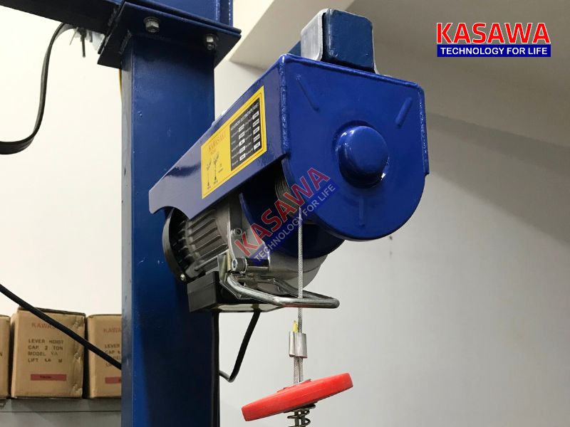 Kiểm tra móc treo của máy tời treo