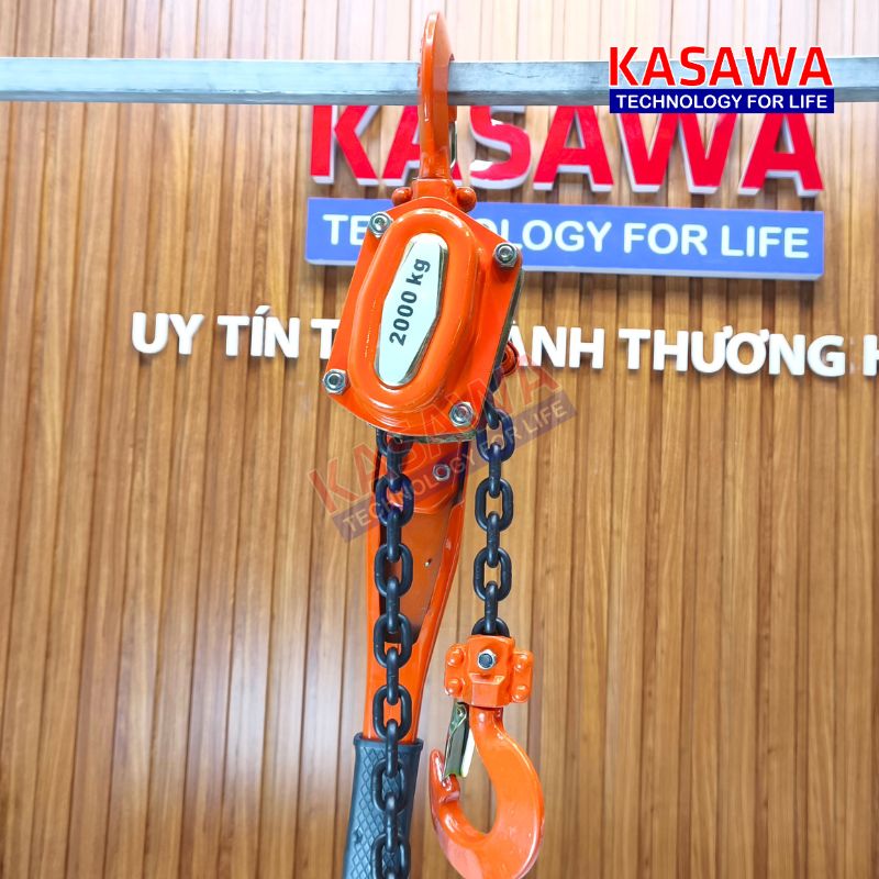 Pa lăng xích lắc tay được sử dụng trong nhà xưởng, công trình, sữa chữa