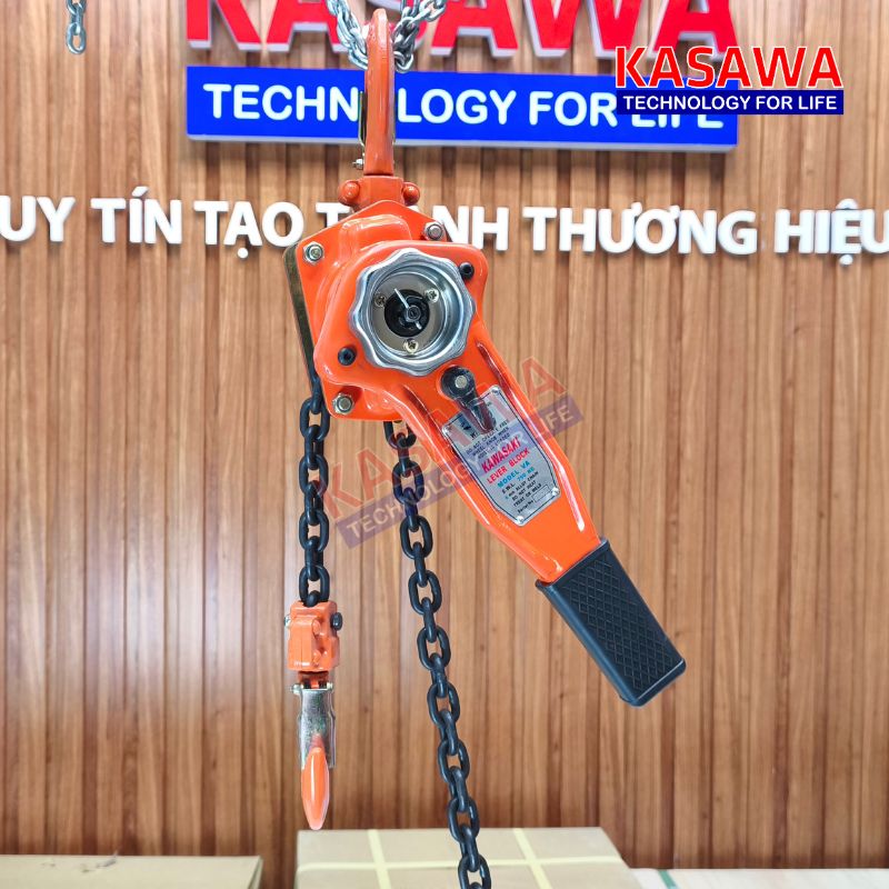 Pa lăng xích lắc tay được sử dụng cho nhiều công việc khác nhau