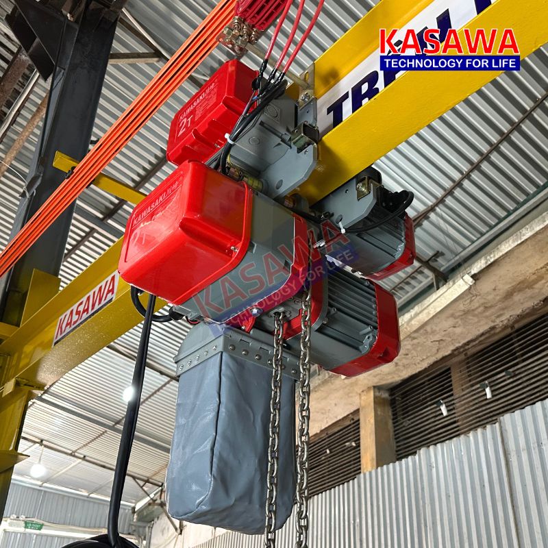 Động cơ nâng và động cơ con chạy