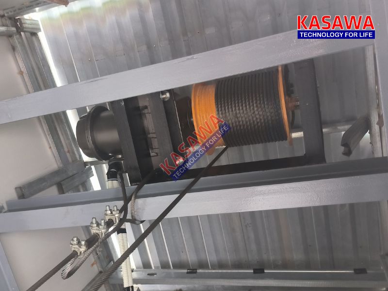 Động cơ tời Nhật chế cho thang nâng hàng