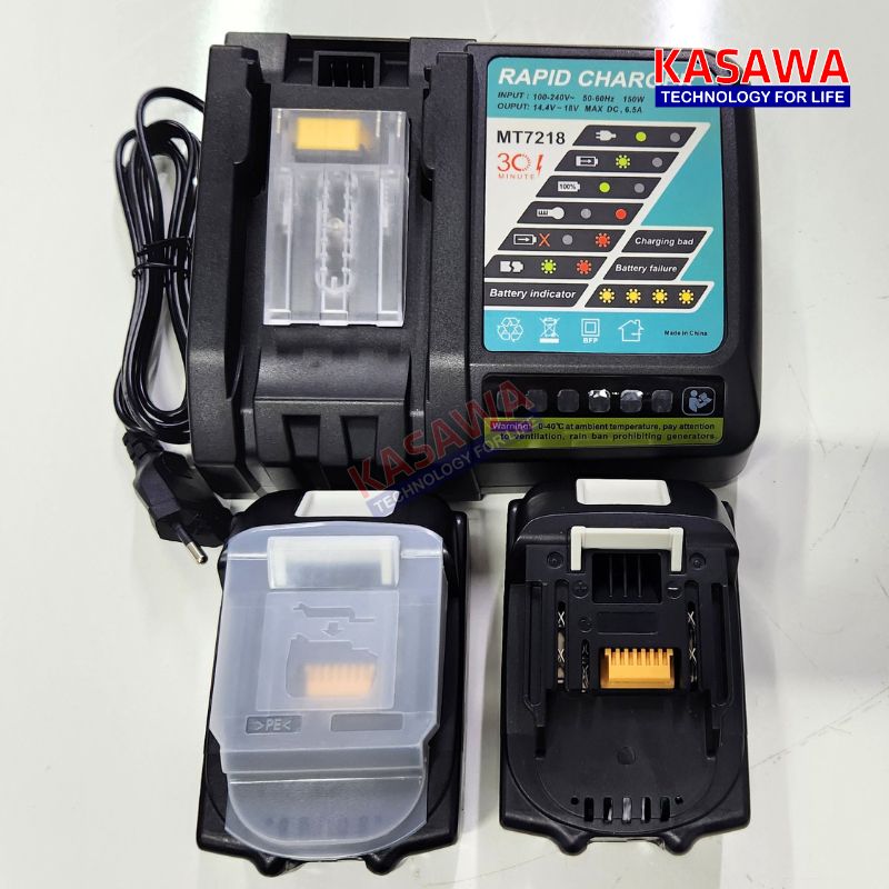 Bộ sạc và 2 pin 5.0Ah đi kèm theo máy tời