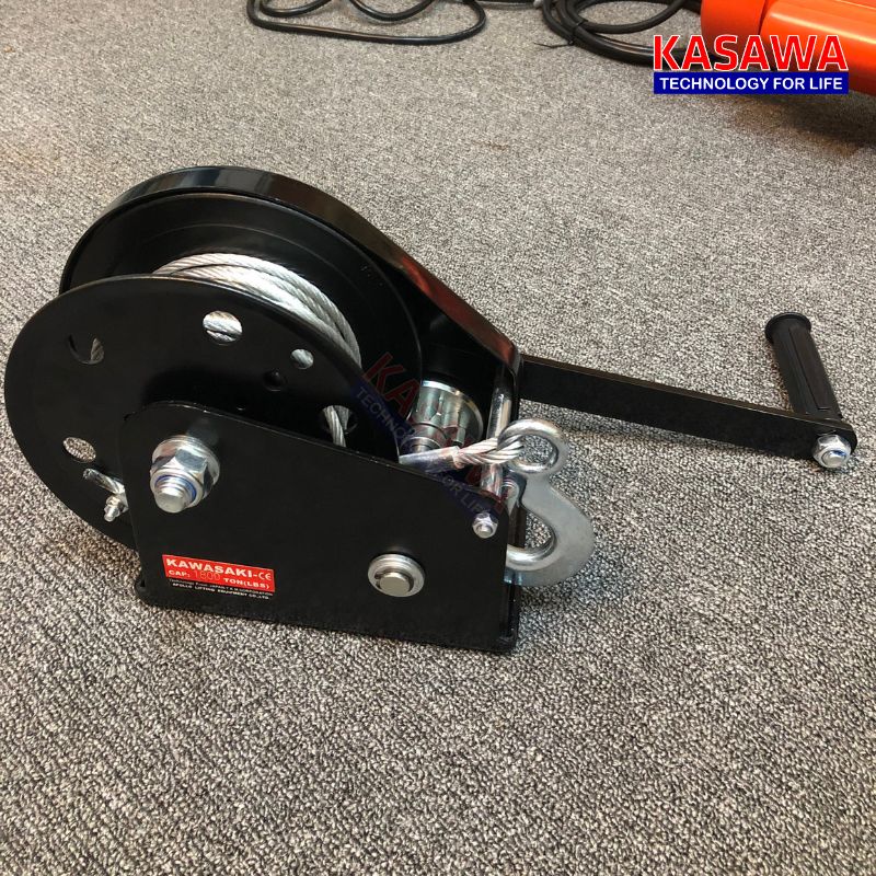 Tời quay tay mini cáp thép 1800lbs (800kg) Kawasaki
