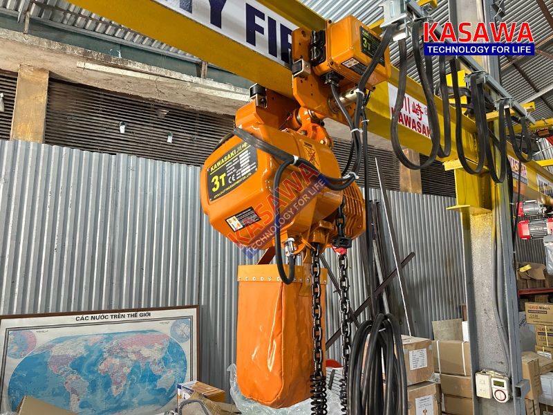 Pa lăng xích điện sử dụng điện 3 pha 380v nên hoạt động cực kỳ ổn định